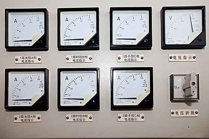 無功補償裝置 無功補償裝置