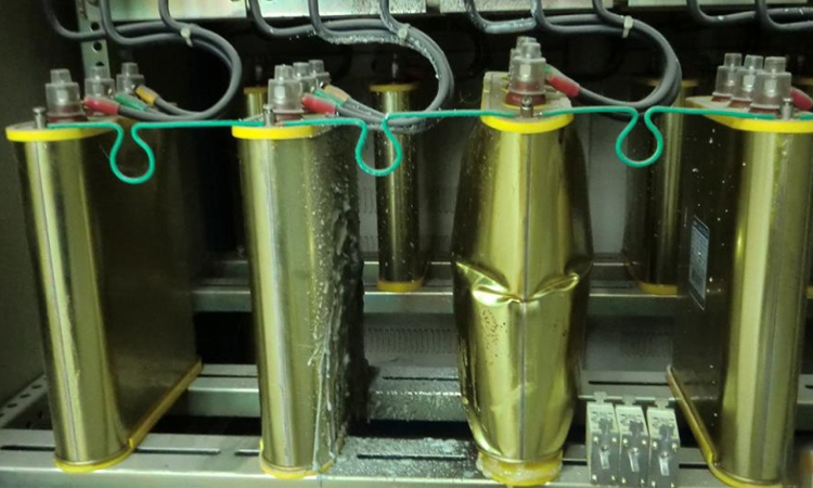 電力電容器運行中故障 電力電容器運行中故障