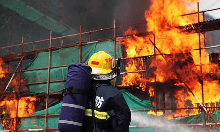 配電網中電力電容器爆炸的影響有多大 配電網中電力電容器爆炸的影響有多大