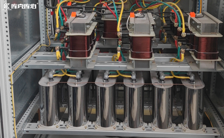 低壓電力電容器