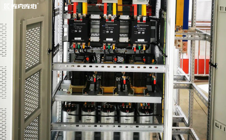 低壓電力電容器