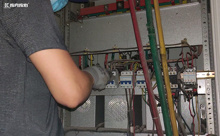 無功補償電容器